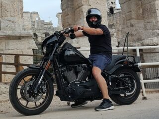 Harley Fahrer sucht nette Sozia oder Bikerin. Nürnberg und in der Nähe